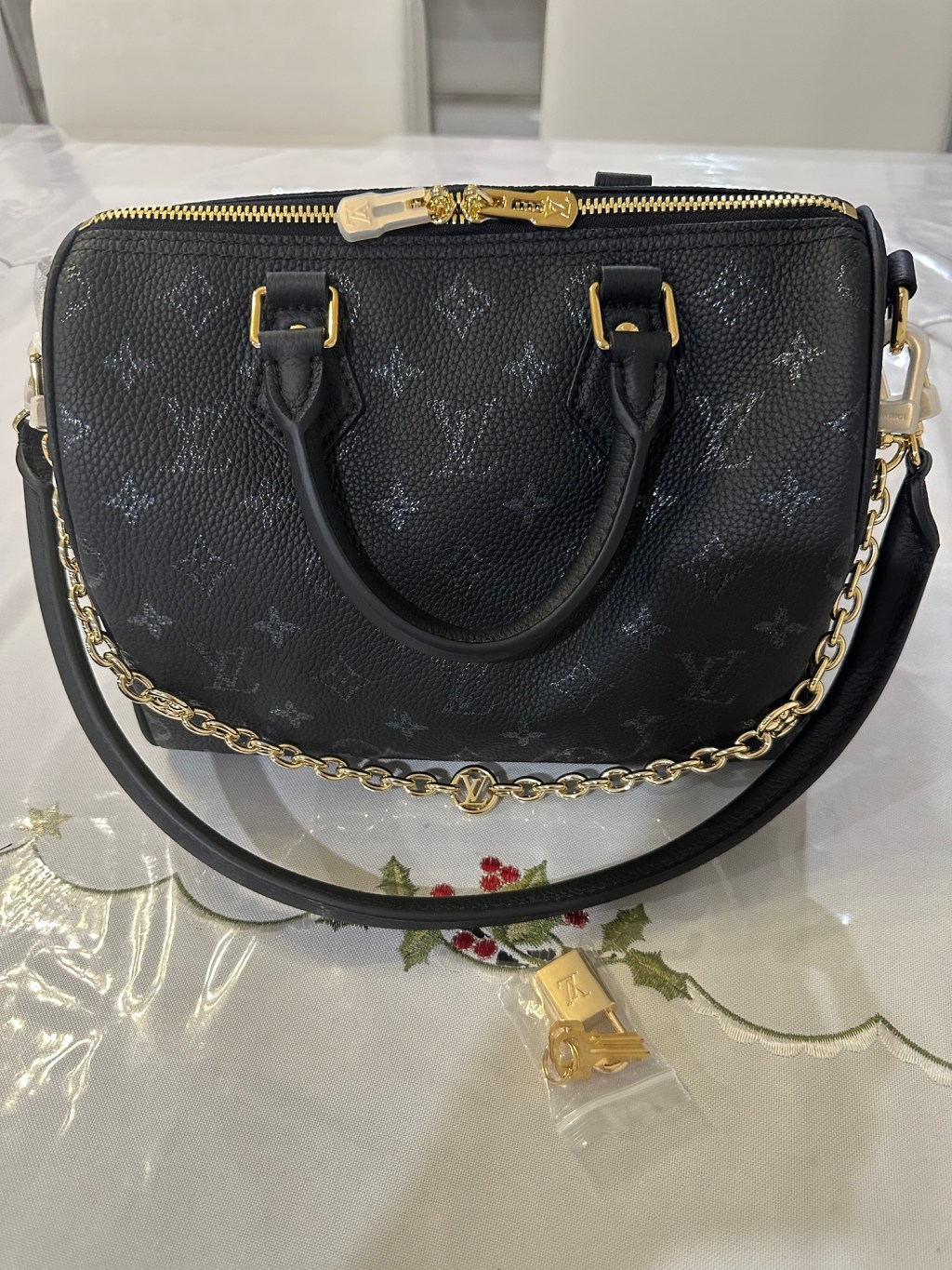 Black Bandouliere Bliss